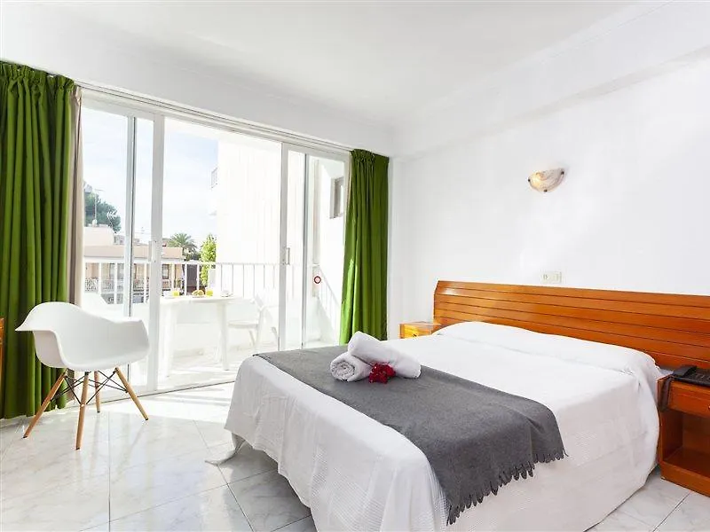Aparthotel Africamar Can Picafort  Hotel